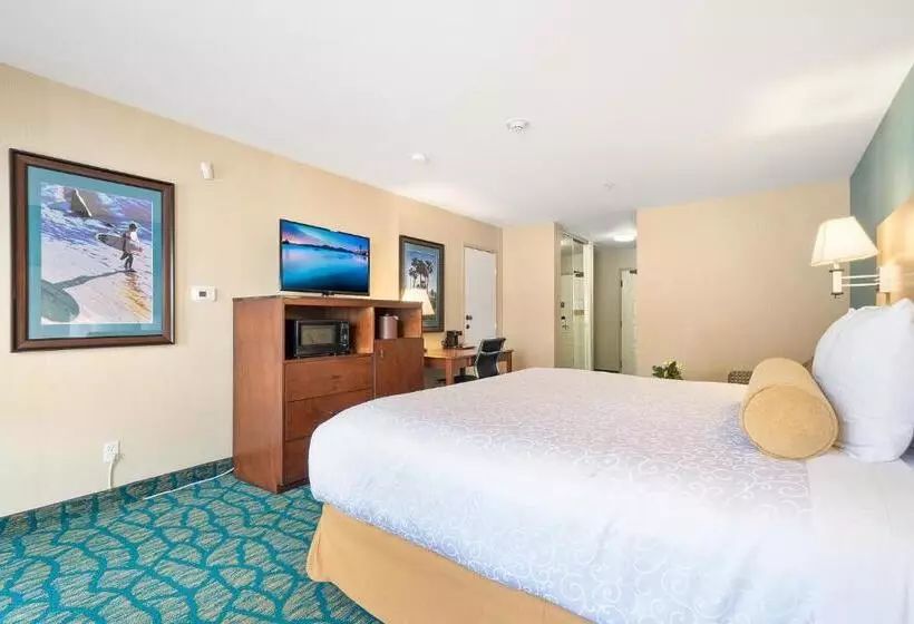 اتاق استاندارد با تخت بزرگ برای معلولان, Casablanca Inn