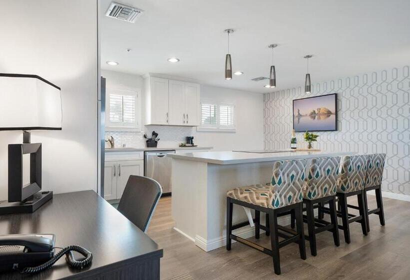 جناح سرير كينج, Casablanca Inn