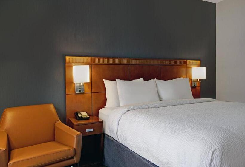 חדר סטנדרט עם מיטת קינג, Courtyard Chicago Elmhurst/oakbrook Area