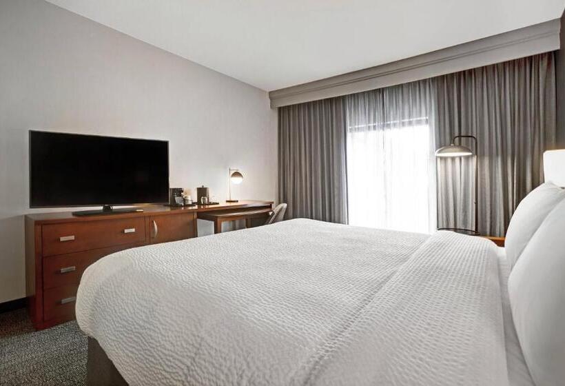 חדר סטנדרט עם מיטת קינג, Courtyard Chicago Elmhurst/oakbrook Area