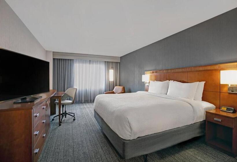 חדר סטנדרט עם מיטת קינג, Courtyard Chicago Elmhurst/oakbrook Area