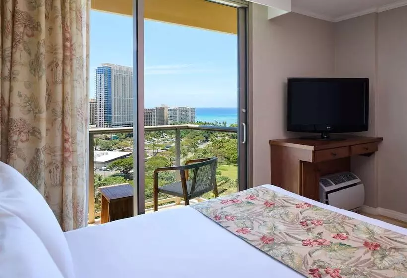 サイドオーシャンビュースタンダードルーム, Luana Waikiki Hotel & Suites