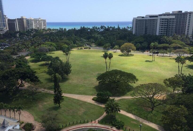 סוויטה נוף לים, Luana Waikiki Hotel & Suites
