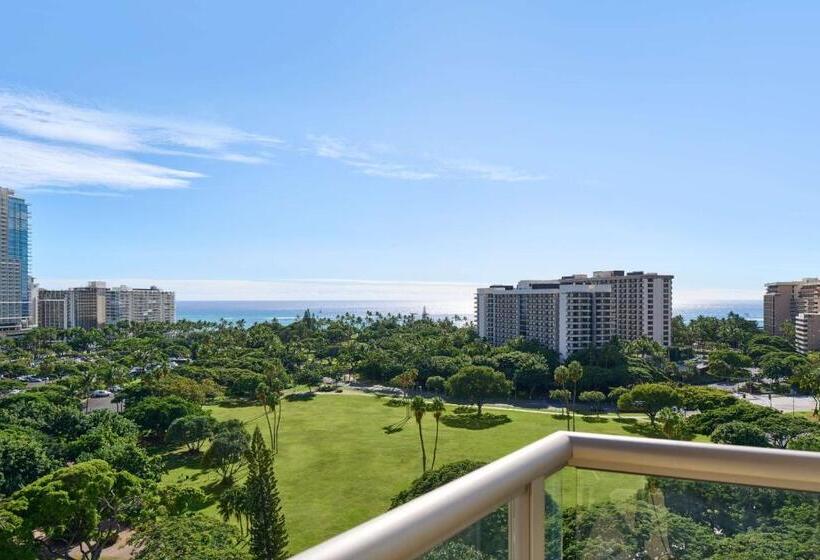 סוויטה נוף לים, Luana Waikiki Hotel & Suites