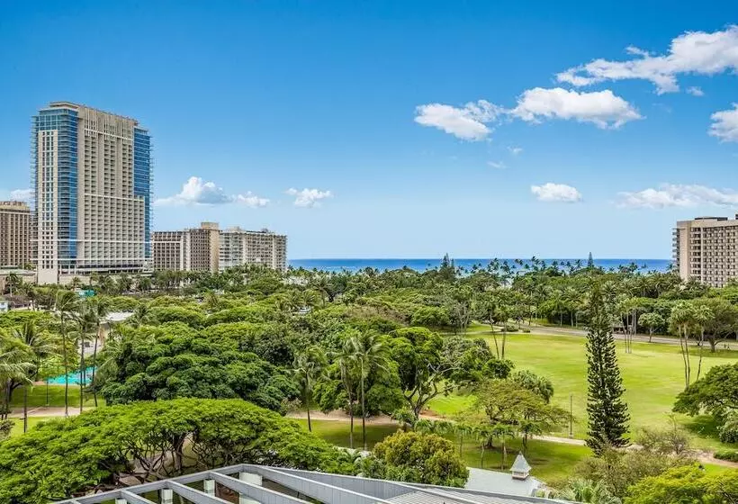 2 Bedroom Suite City View, Luana Waikiki Hotel & Suites