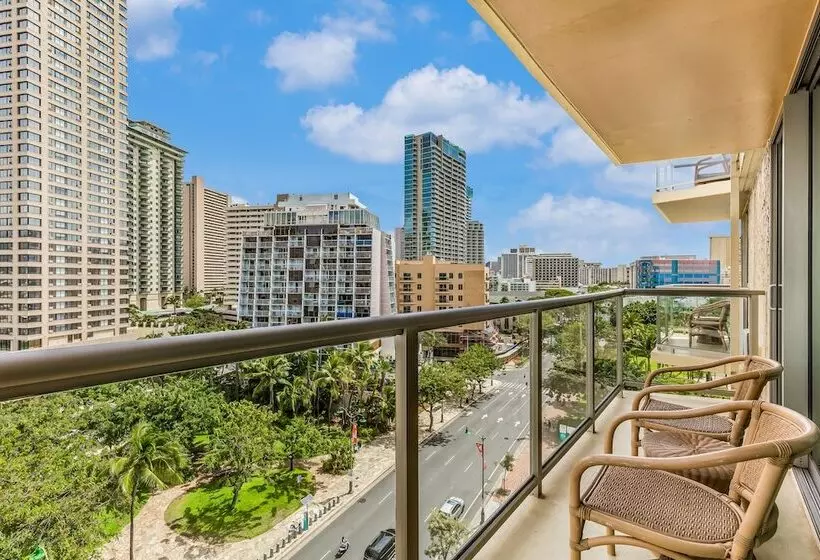 2 Bedroom Suite City View, Luana Waikiki Hotel & Suites