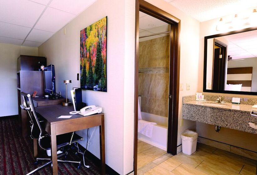 חדר סטנדרט שתי מיטות זוגיות, Quality Inn Near Rocky Mountain National Park