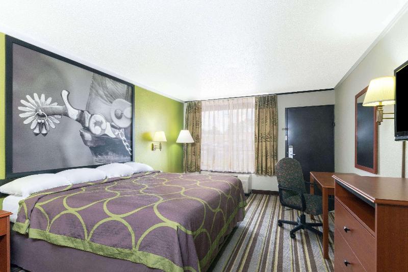 غرفة قياسية سرير كينج, Super 8 By Wyndham Longview/north