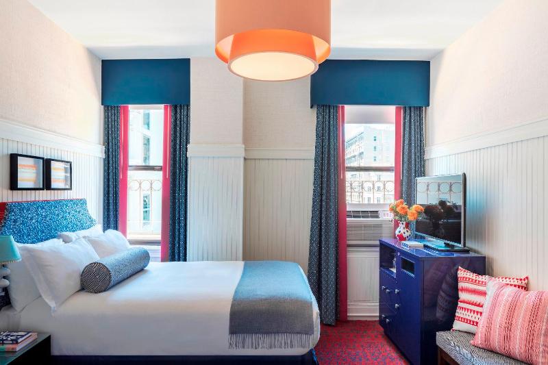 اتاق استاندارد, Triton