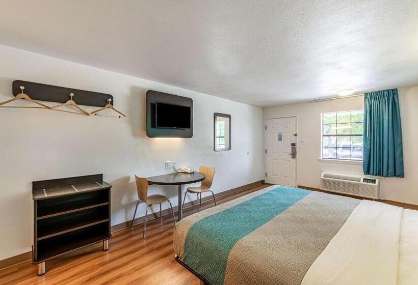 스탠다드 룸 킹사이즈 침대, Motel 6 Georgetown, Tx