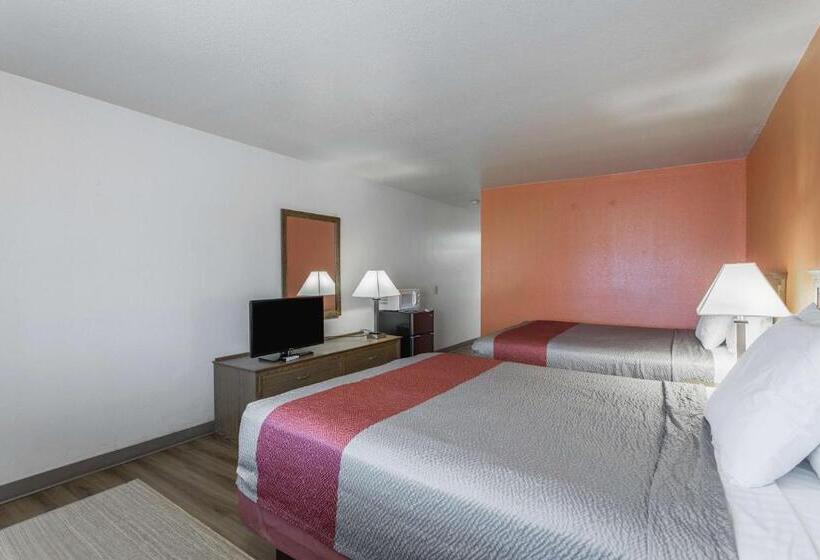 غرفة قياسية لذوى الاحتياجات الخاصة, Motel 6lordsburg, Nm