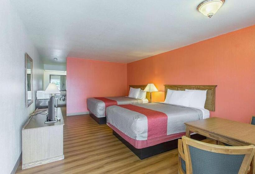 غرفة قياسية لذوى الاحتياجات الخاصة, Motel 6lordsburg, Nm