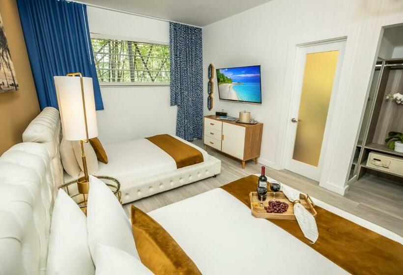 غرفه قياسيه سريرين مزدوجين, Catalina Hotel & Beach Club