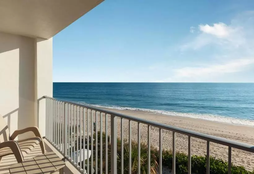 اتاق استاندارد با تخت بزرگ برای معلولان, Costa D'este Beach Resort & Spa