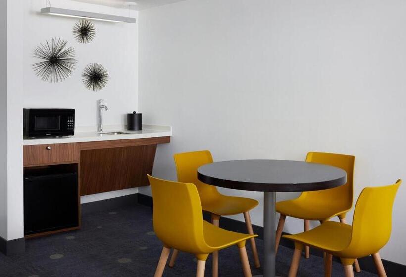 جناح سرير كينج, Aloft Atlanta Downtown