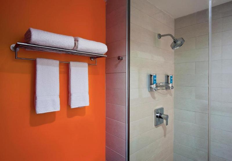 غرفة قياسية سرير كينج, Aloft Atlanta Downtown