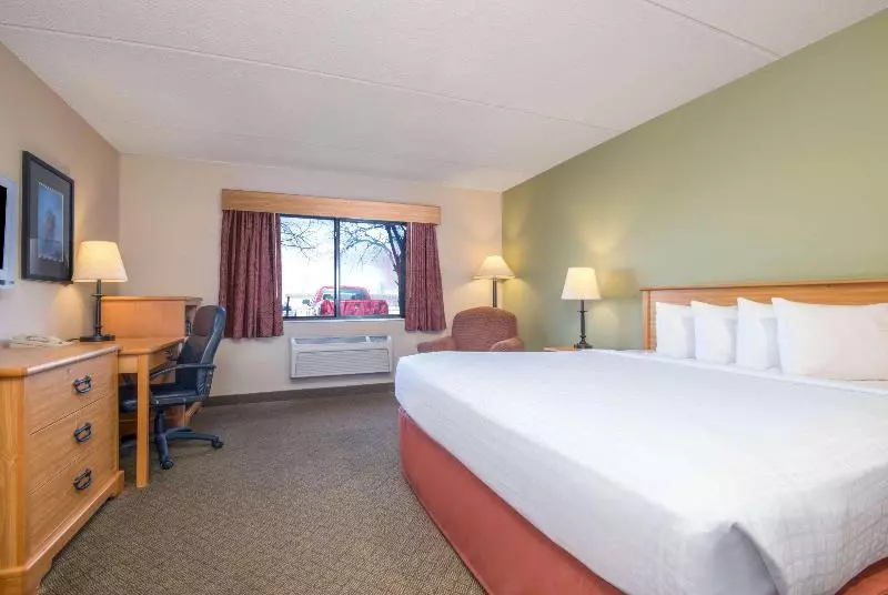 Deluxe-huone King-vuode, Americinn By Wyndham Pampa Event Center