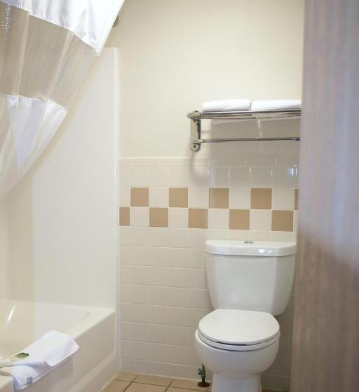 Номер Deluxe Кровать Кинг, Americinn By Wyndham Pampa  Event Center