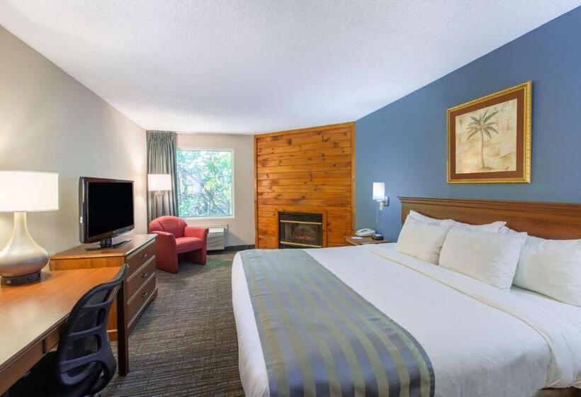 Люкс Кровать Кинг, Baymont By Wyndham Bartonsville Poconos
