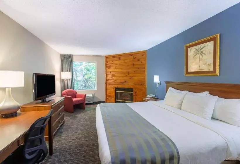 キングサイズベッドのスイートルーム, Baymont By Wyndham Bartonsville Poconos