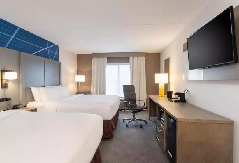 اتاق استاندارد, Comfort Inn & Suites Buffalo Airport