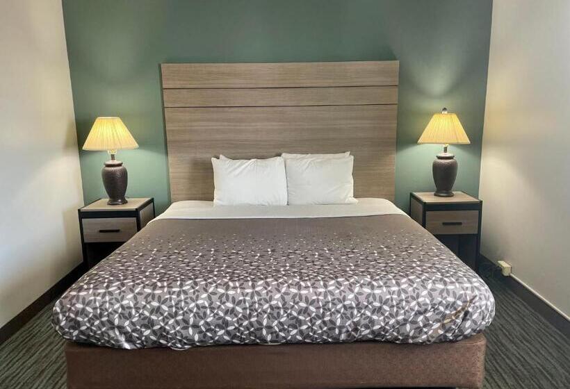 Люкс с гидромассажем, Countryside Inn & Suites Omaha East Council Bluffs Ia