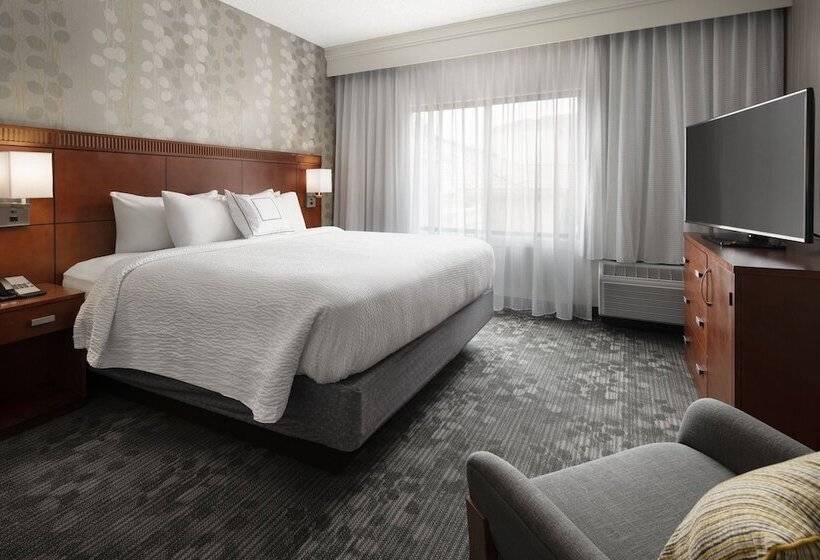 Люкс, Courtyard By Marriott Boulder