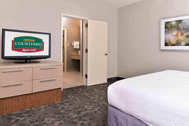 Büyük Çift Kişilik Yataklı Süit, Courtyard By Marriott Dallas Northwest