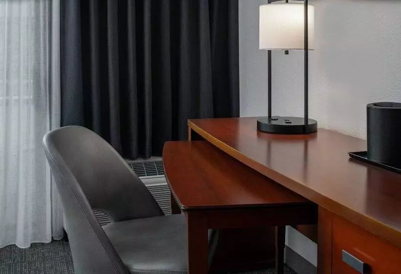 ２ダブルベッドのスタンダードルーム, Courtyard By Marriott Memphis East/park Avenue