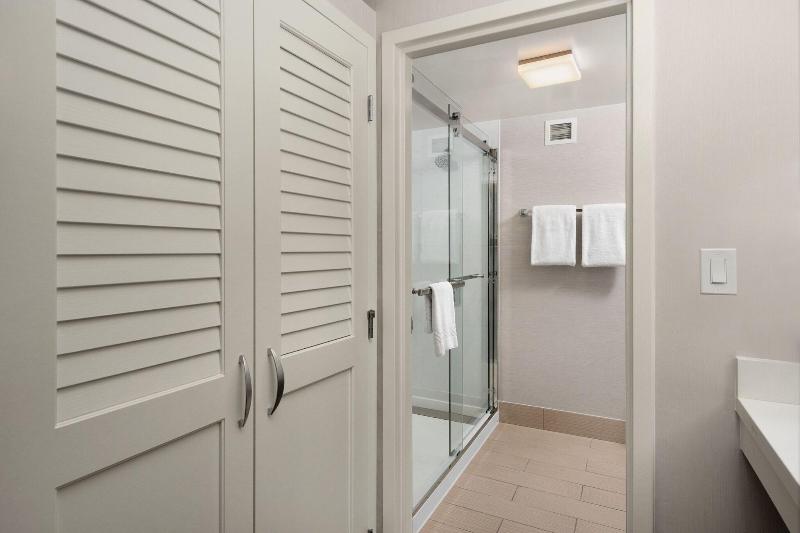 Люкс, Courtyard By Marriott Portland Beaverton