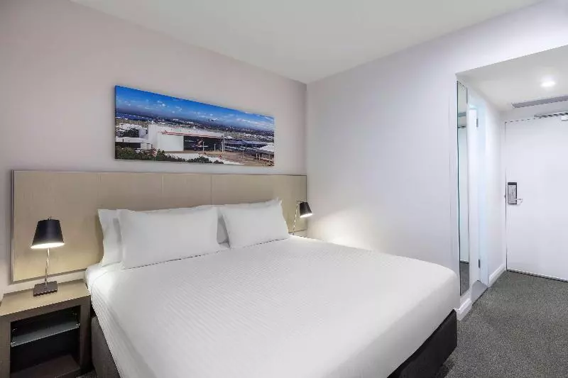 اتاق اجرایی با تخت بزرگ, Courtyard Seattle Southcenter