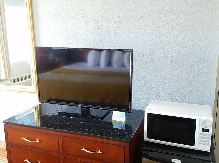 غرفه قياسيه سريرين مزدوجين, Days Inn By Wyndham Richmond