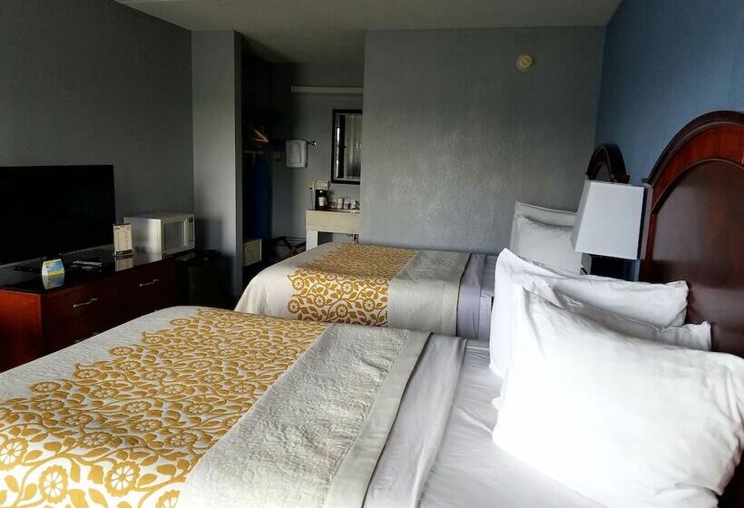 غرفه قياسيه سريرين مزدوجين, Days Inn By Wyndham Richmond