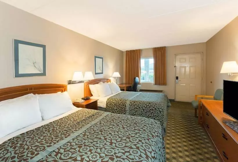 ２ダブルベッドのスタンダードルーム, Days Inn By Wyndham Richmond