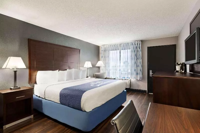 キングサイズベッドのスタンダードルーム, Days Inn By Wyndham Rock Hill
