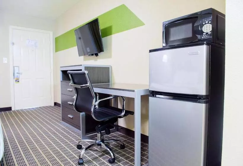 身障者適用スタンダードルーム, Days Inn & Suites By Wyndham Athens