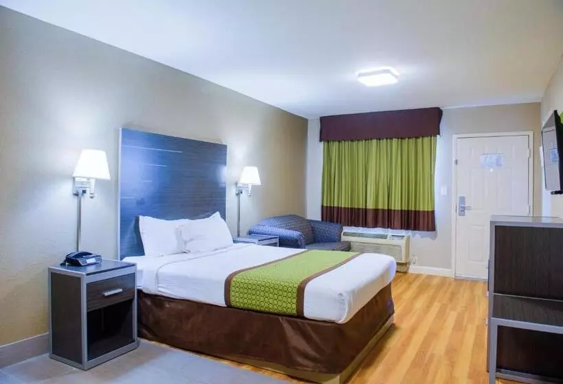 スイート, Days Inn & Suites By Wyndham Athens