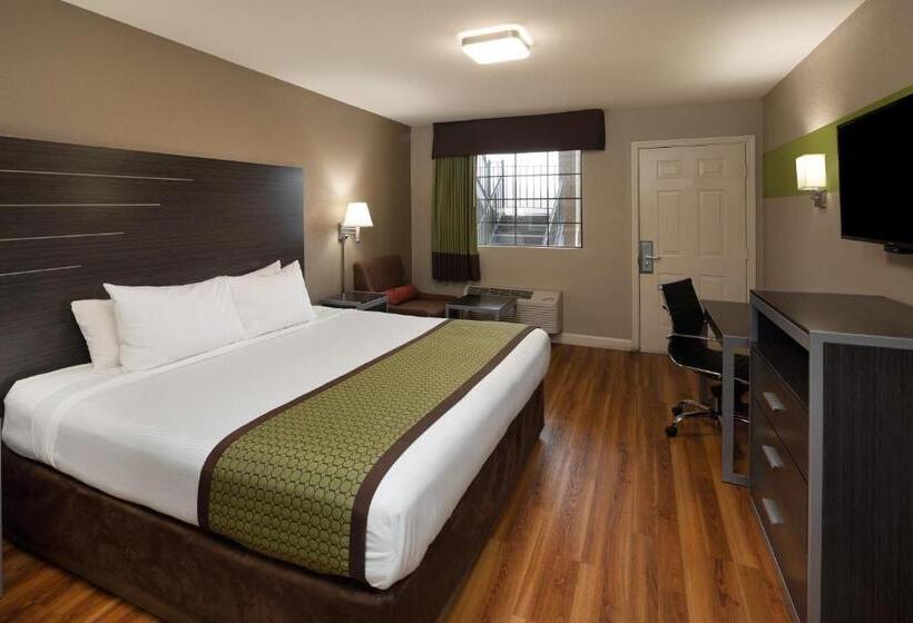 Люкс, Days Inn & Suites By Wyndham Athens