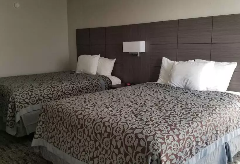 Standard-huone 2 Parivuodetta, Days Inn & Suites By Wyndham Charleston Airport West