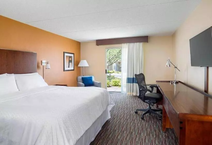 キングサイズベッドのスタンダードルーム, Four Points By Sheraton Buffalo Grove
