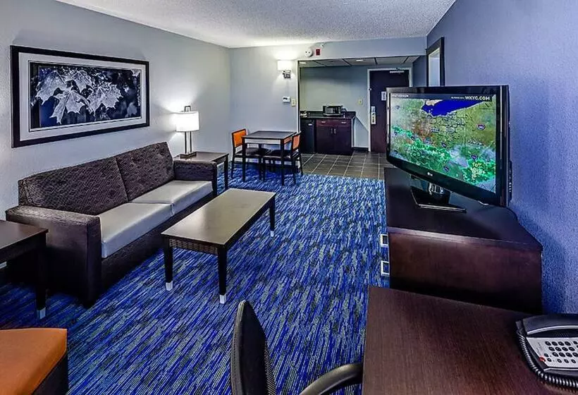 スイート, Holiday Inn Cleveland Northeast   Mentor, An Ihg
