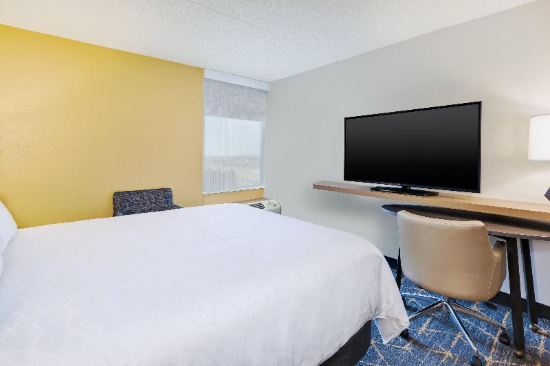 Номер Стандарт Адаптированный для Инвалидов, Holiday Inn Grand Rapids Downtown, An Ihg