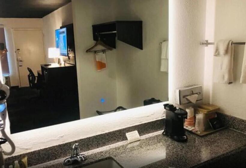 스탠다드 룸 킹사이즈 침대, Quality Inn At Eglin Afb