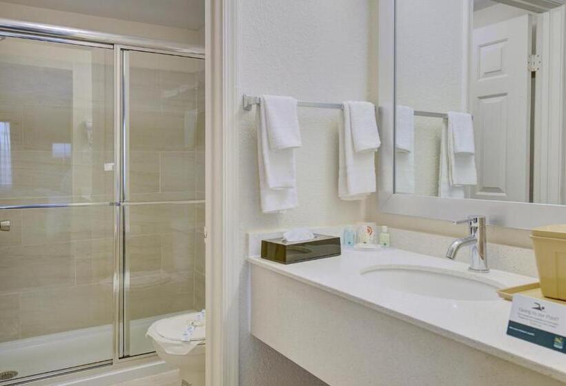 جناح سرير كينج, Quality Inn & Suites