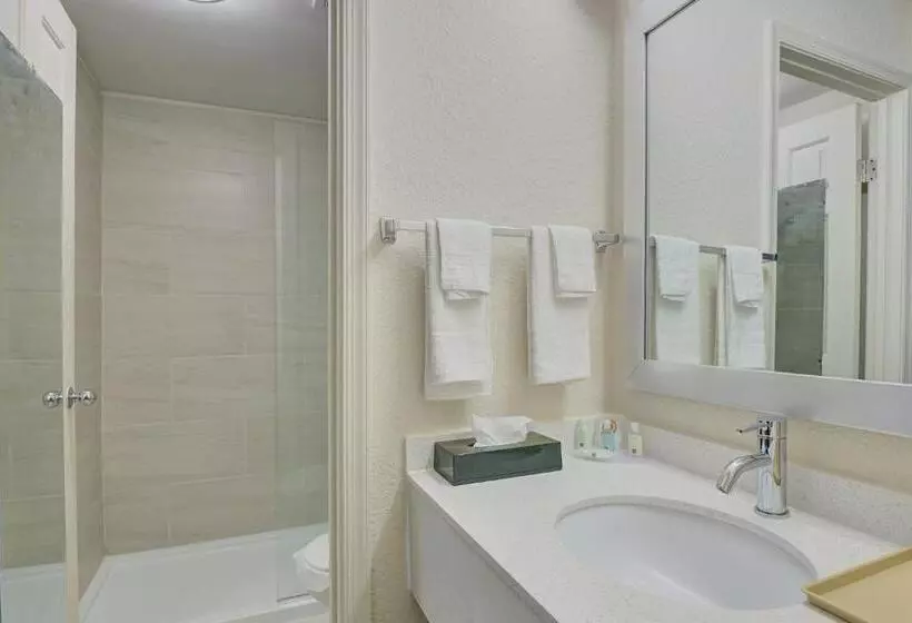 デラックスルーム, Quality Inn & Suites