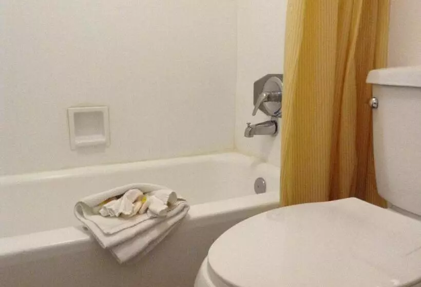 اتاق استاندارد با تخت بزرگ, Days Inn By Wyndham Santa Fe New Mexico