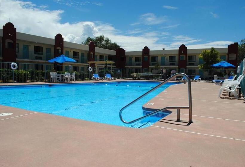 Номер Стандарт Кровать Кинг Адаптированный для Инвалидов, Days Inn By Wyndham Santa Fe New Mexico