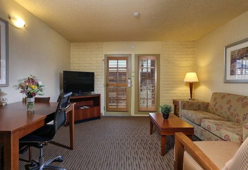 سوییت, Doubletree Suites By Hilton Tucson Airport