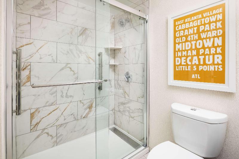 سوئیت با تخت بزرگ, Embassy Suites By Hilton Atlanta Buckhead