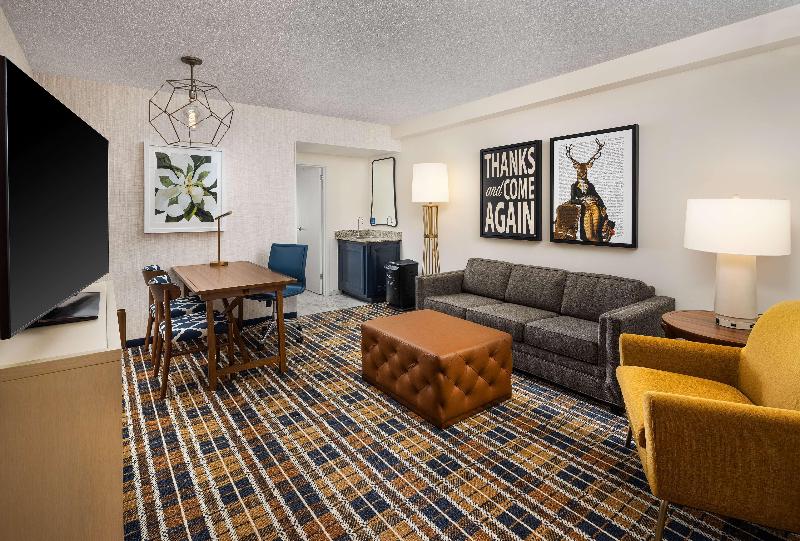 סוויטה מותאמת לאדם עם מוגבלויות, Embassy Suites By Hilton Atlanta Buckhead